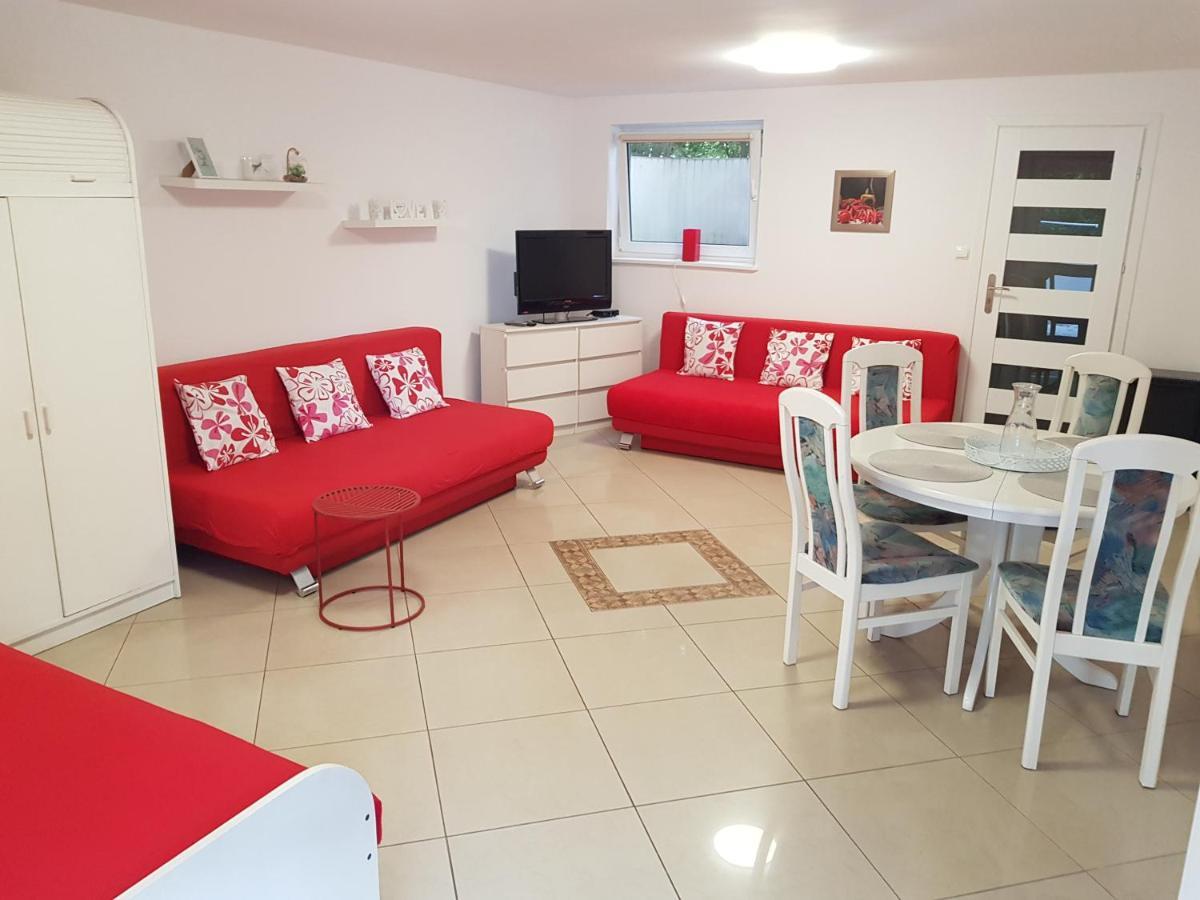 Apartamenty Junona Nad Morzem, W Domu Z Ogrodem, Obok Stegna I Jantar Junoszyno Extérieur photo