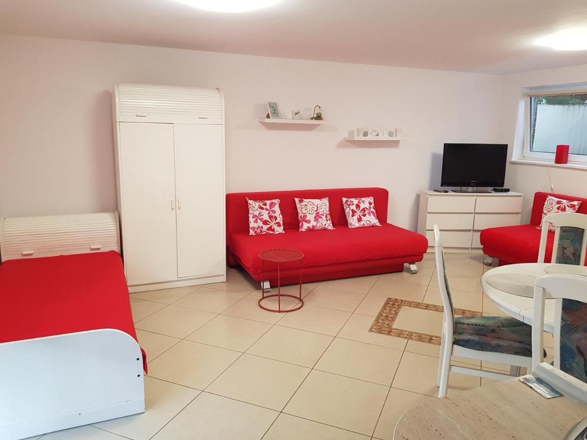 Apartamenty Junona Nad Morzem, W Domu Z Ogrodem, Obok Stegna I Jantar Junoszyno Extérieur photo